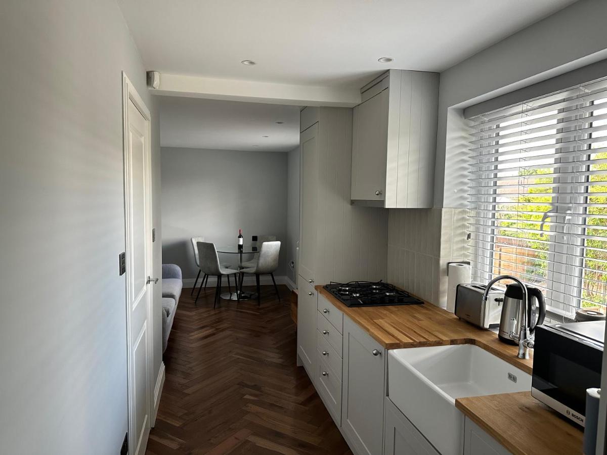A Luxury 2 Bedroom Apartment Barnet Dış mekan fotoğraf